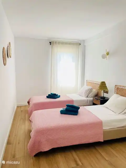 Schlafzimmer 1 mit 2 Einzelbetten