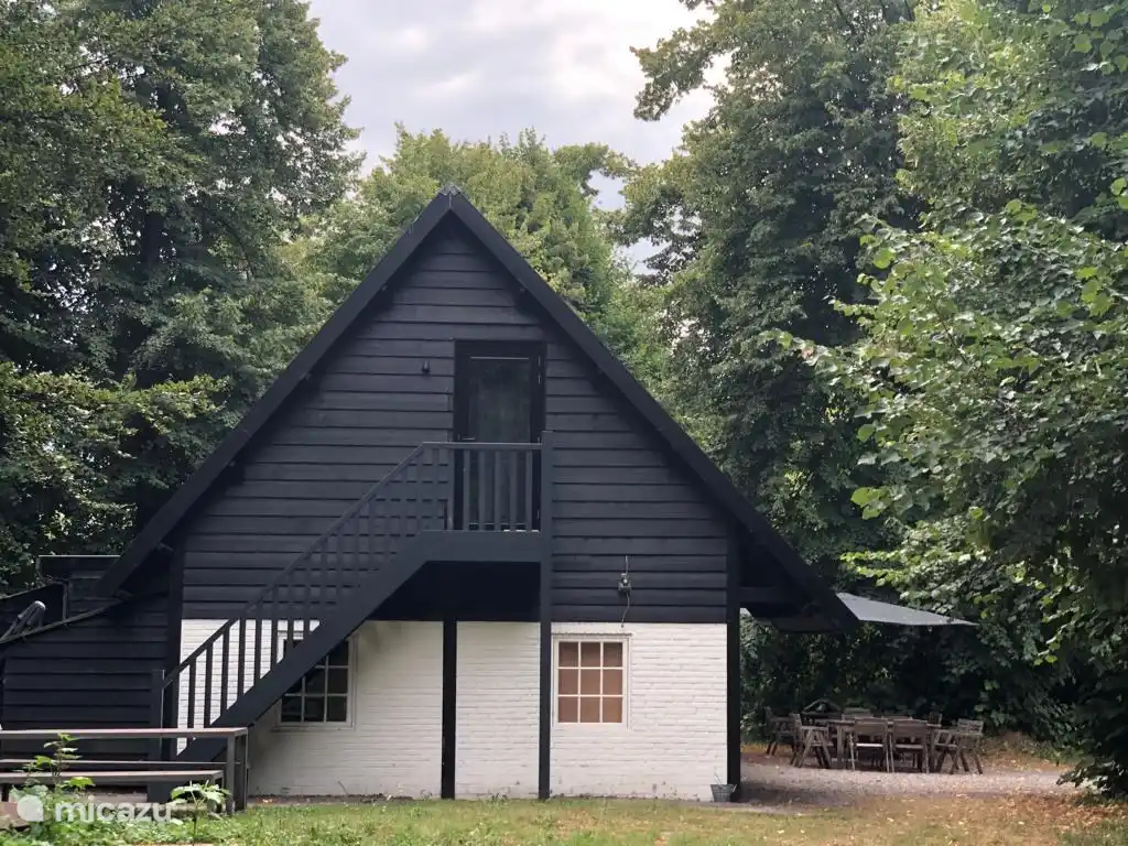 Außenbereich (Studio befindet sich im 1. Stock)