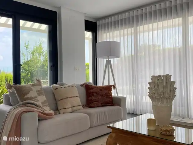 Location de Vacances Espagne, Costa Blanca, Jávea, villa - Villa Strelitzia Salon lumineux et spacieux.