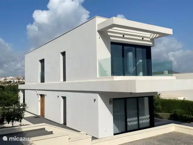 Location de Vacances Espagne, Costa Blanca, Jávea, villa - Villa Strelitzia Devant la maison.