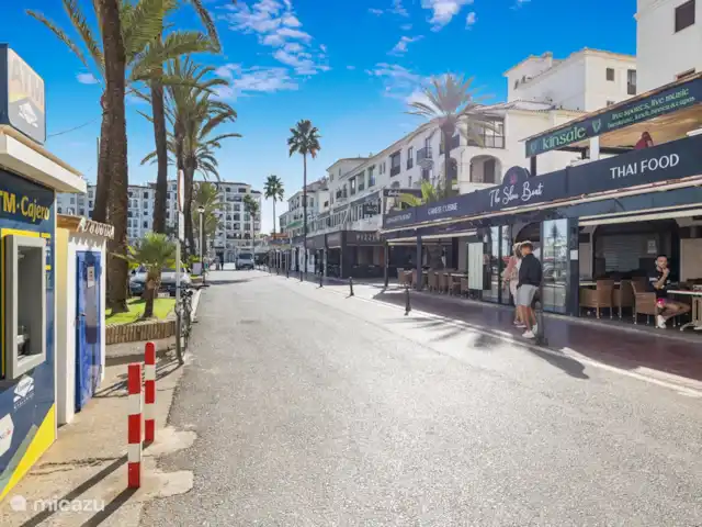 Experiencia de playa en la Costa del Sol en España, Costa del Sol, Manilva - apartamento muchas oportunidades para comer o simplemente tomar una copa