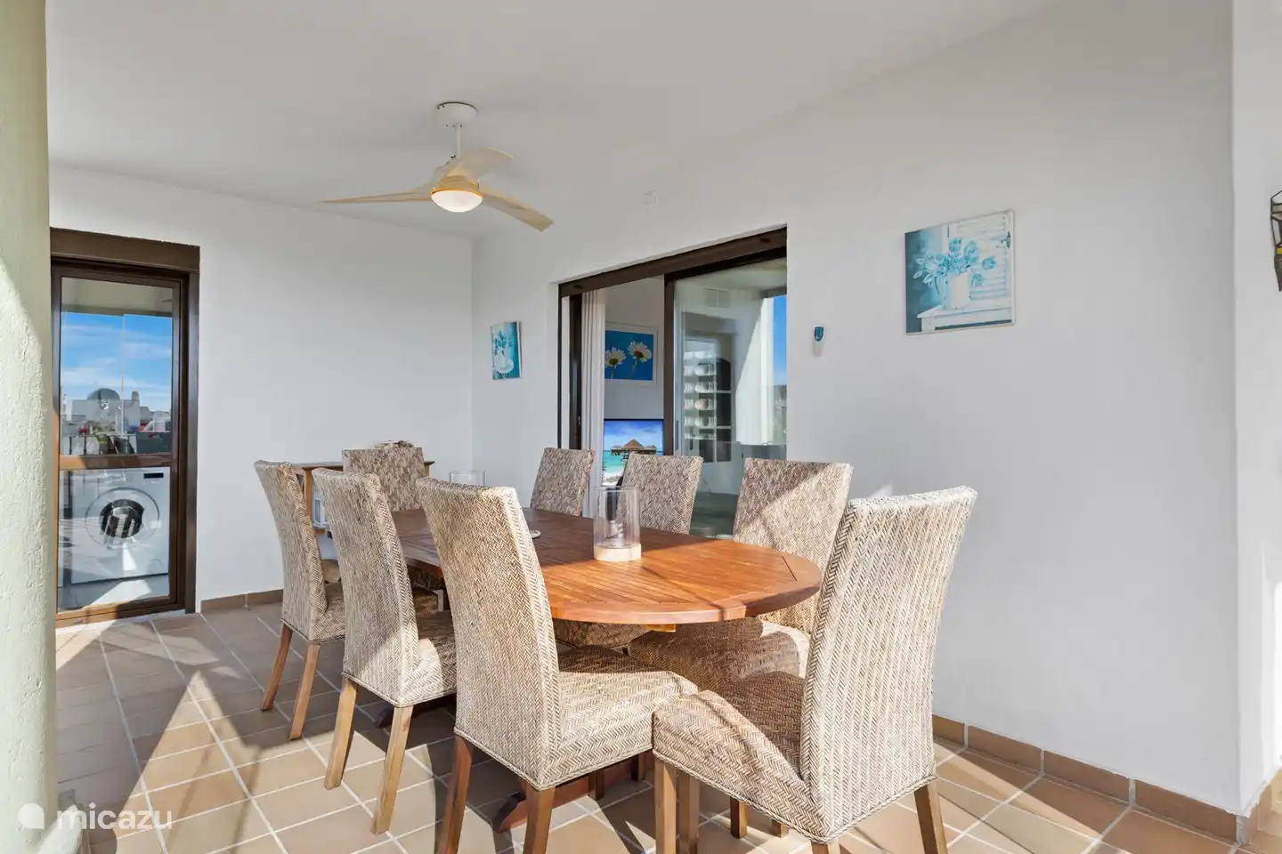 Morgens an diesem Tisch zu frühstücken ist ein Glücksfall