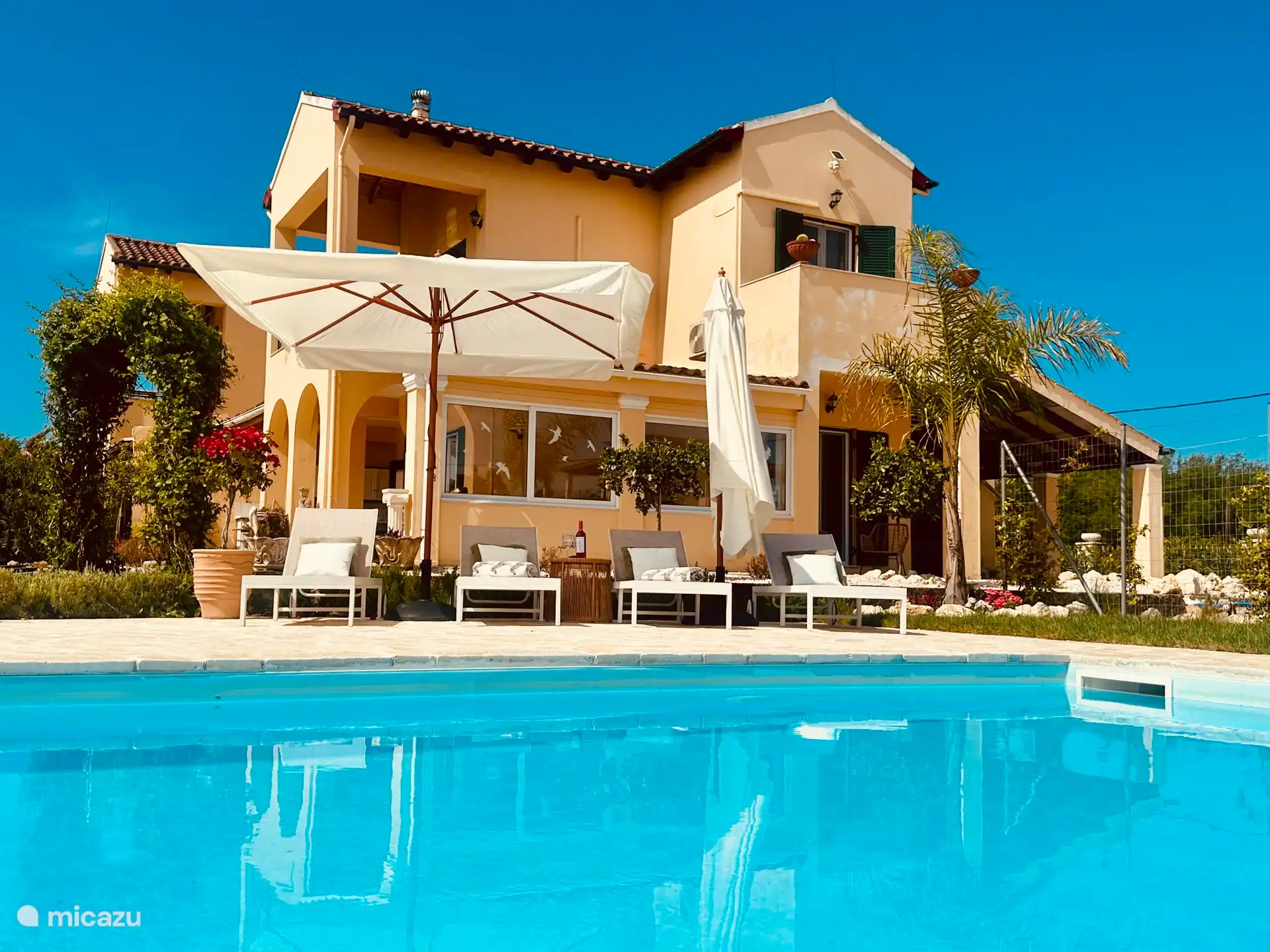 Villa Livada - Korfu  in Griechenland, Korfu, Giannades - reihenhaus