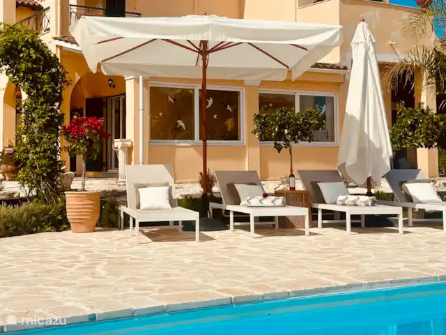 Villa Livada - Corfú  en Grecia, Corfú, Giannades - casa paredada