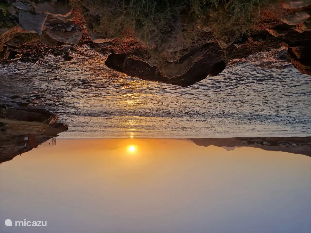Sonnenaufgang vom Schnorchelstrand. Dies ist 200 m von Casa Jayna entfernt.