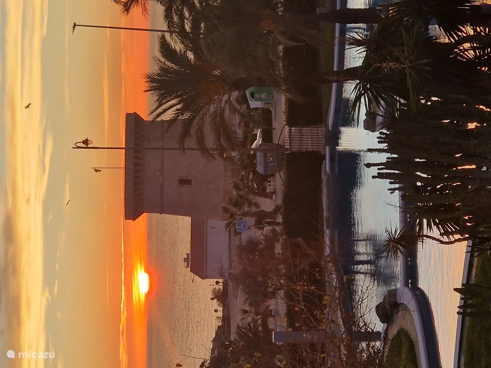 Sonnenaufgang vom Balkon der Casa Jayna.
