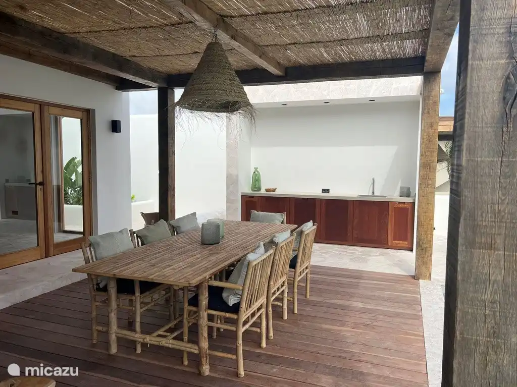 Veranda (Veranda) - Esstisch