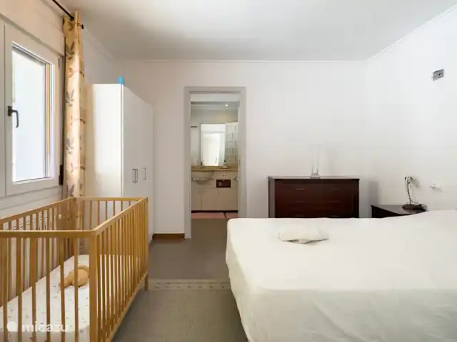 Villa El Escondrijo | Espagne, Costa Blanca, Moraira - villa Chambre pour 2 personnes à l’étage supérieur avec salle de bain attenante (éventuellement 2ème lit bébé)