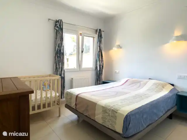Villa El Escondrijo | Espagne, Costa Blanca, Moraira - villa Chambre pour 2 personnes à l’étage supérieur (éventuellement lit bébé)