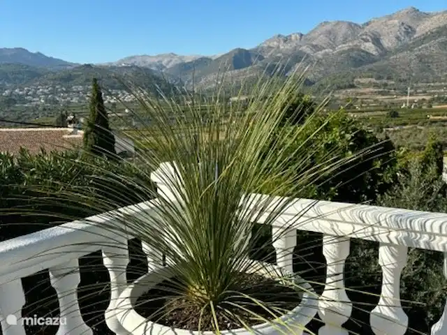 Casa Cosy en España, Costa Blanca, Orba - villa Vista a la piscina