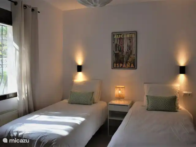 Villa Ayala avec piscine privée | Espagne, Costa Blanca, Moraira - villa Chambre 1 avec 2 lits 90 x 200 avec climatisation et placard intégré