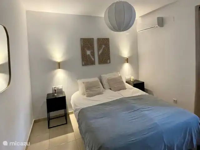 Villa Ayala avec piscine privée | Espagne, Costa Blanca, Moraira - villa Chambre 2 avec 1 lit double de 160 x 200 avec climatisation et placard intégré.