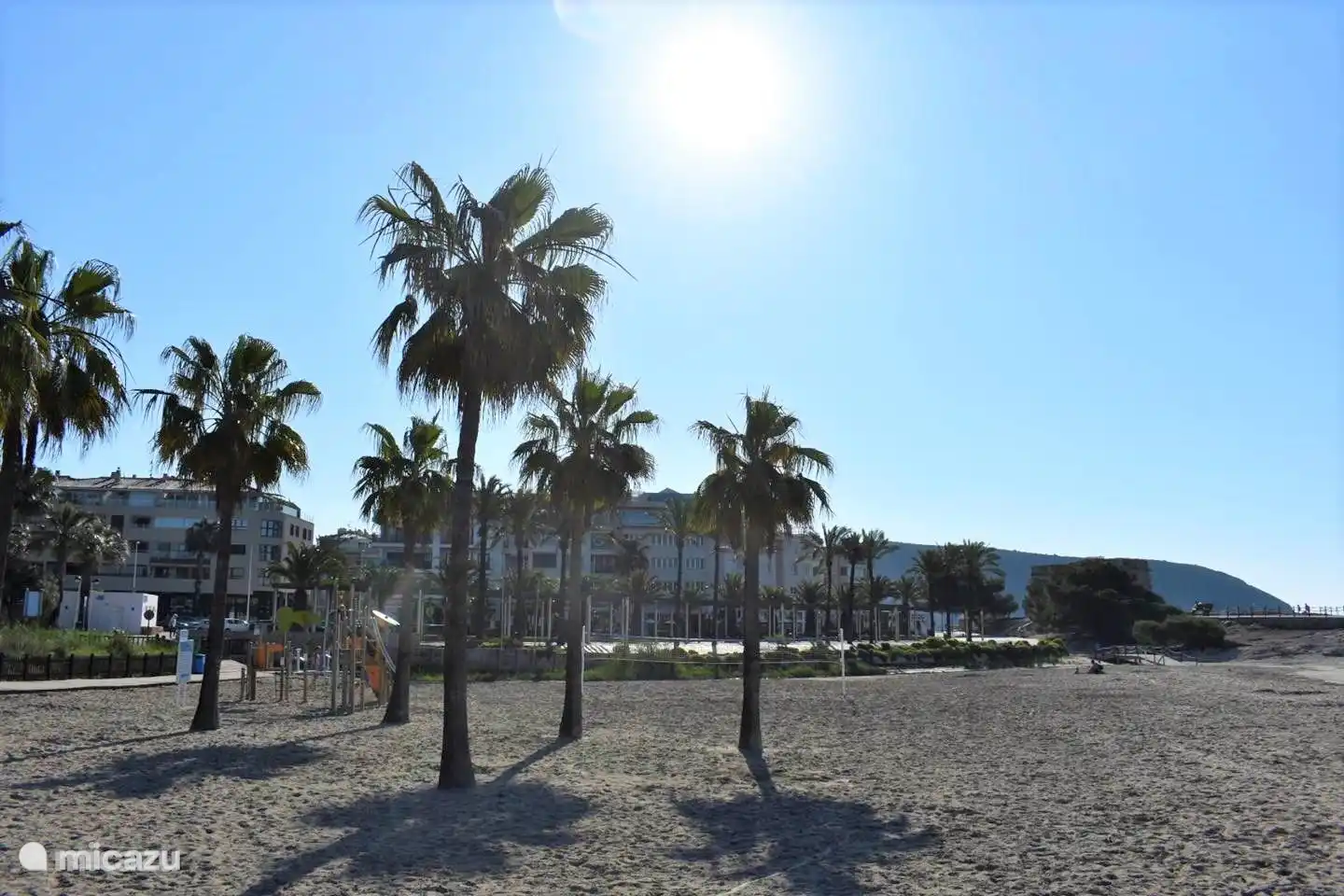 Der Sandstrand l'Ampolla ist ebenfalls 25 Gehminuten entfernt.