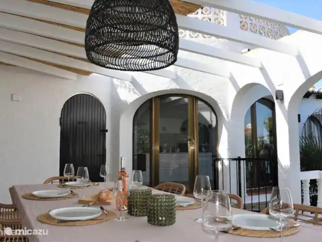 Villa Ayala avec piscine privée | Espagne, Costa Blanca, Moraira - villa Déjeunez avec vue sur les collines de Moraira.