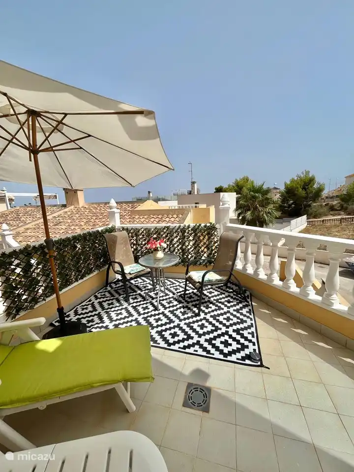 Terras aan slaapkamer