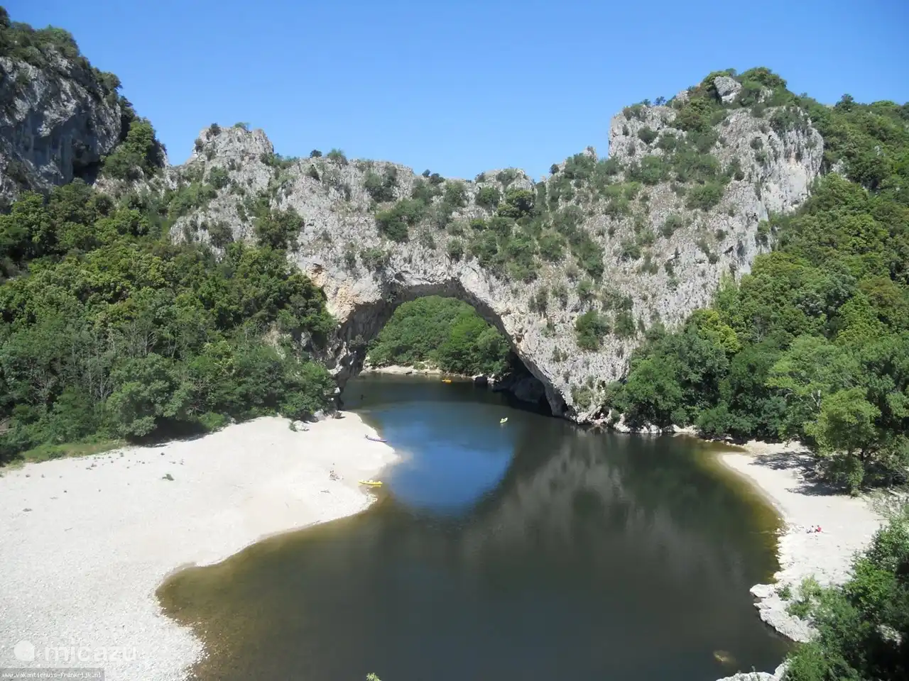 Vallon Pont d'Arc (30 Minuten Fahrt), ein toller Familientag im Kanu auf dem Fluss „Ardèche“