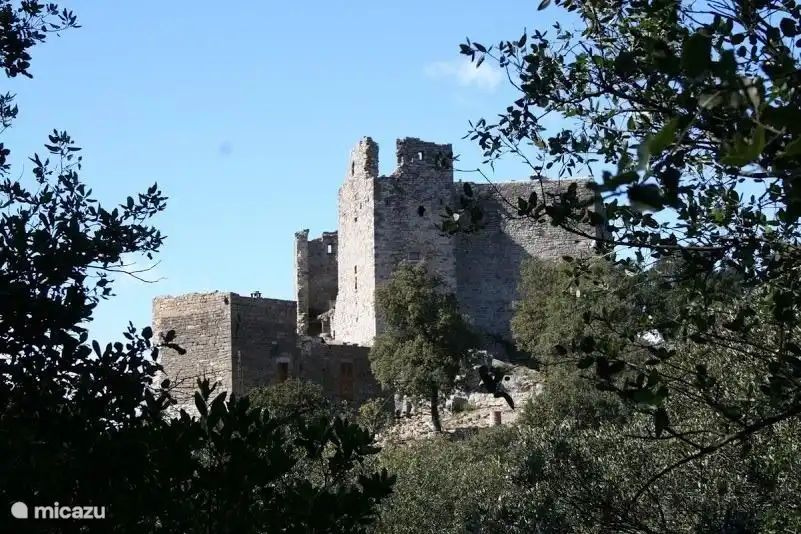 Castel Chateau du Montallet (25 Minuten zu Fuß), eine Picknick-Idee mit fantastischer Aussicht auf die
das Tal des Flusses „Ceze“?