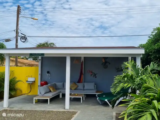 Casa Korsou | Curaçao, Banda Ariba (est), Montan'i Rei - maison de vacances Coin salon cour arrière