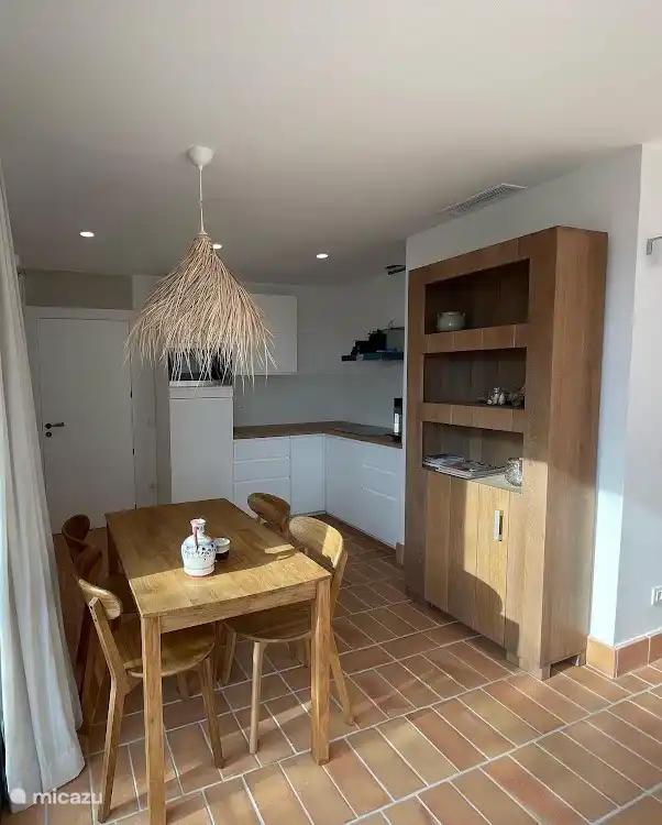 Voll ausgestattete Küchenwohnung Mar.