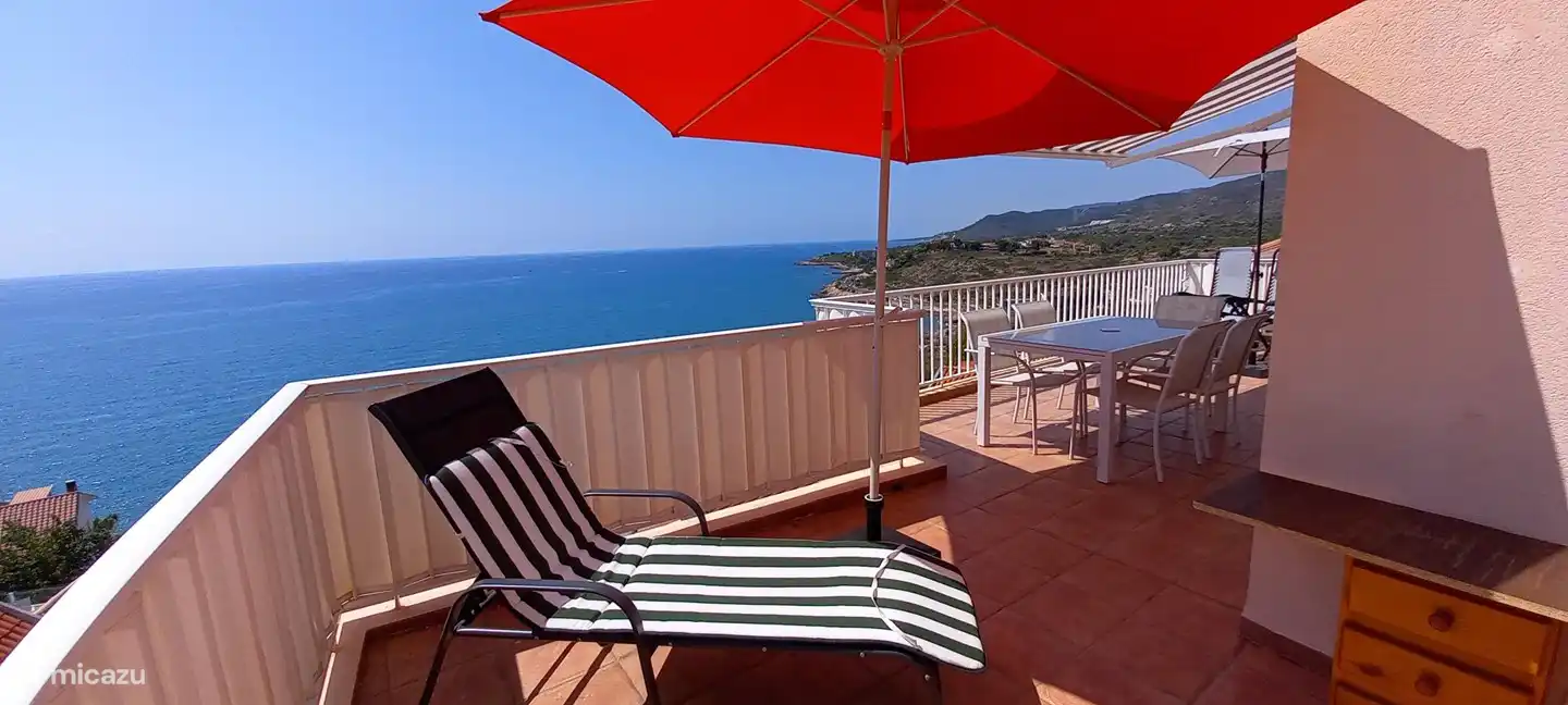 Blauer Himmel in Spanien, Costa del Azahar, Peñiscola - appartement