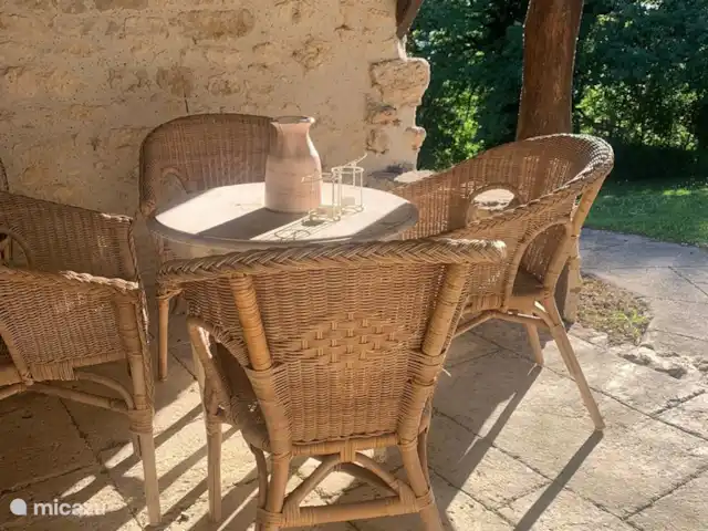 Domaine Larroque huren in Frankrijk, Lot-et-Garonne, Lacepede - vakantiehuis Meerdere plekjes en terrasjes om te genieten van de omgeving, de rust en de stilte