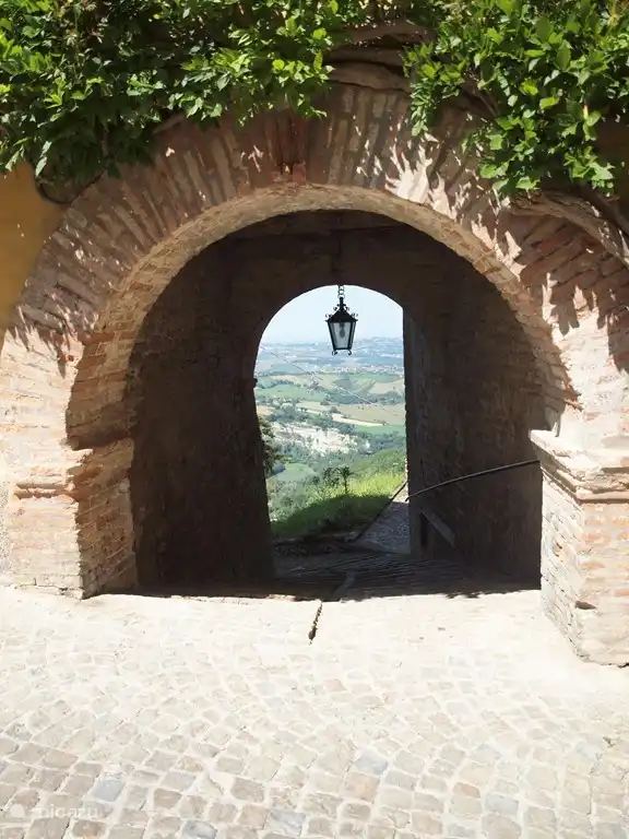 Poort Monte San Martino