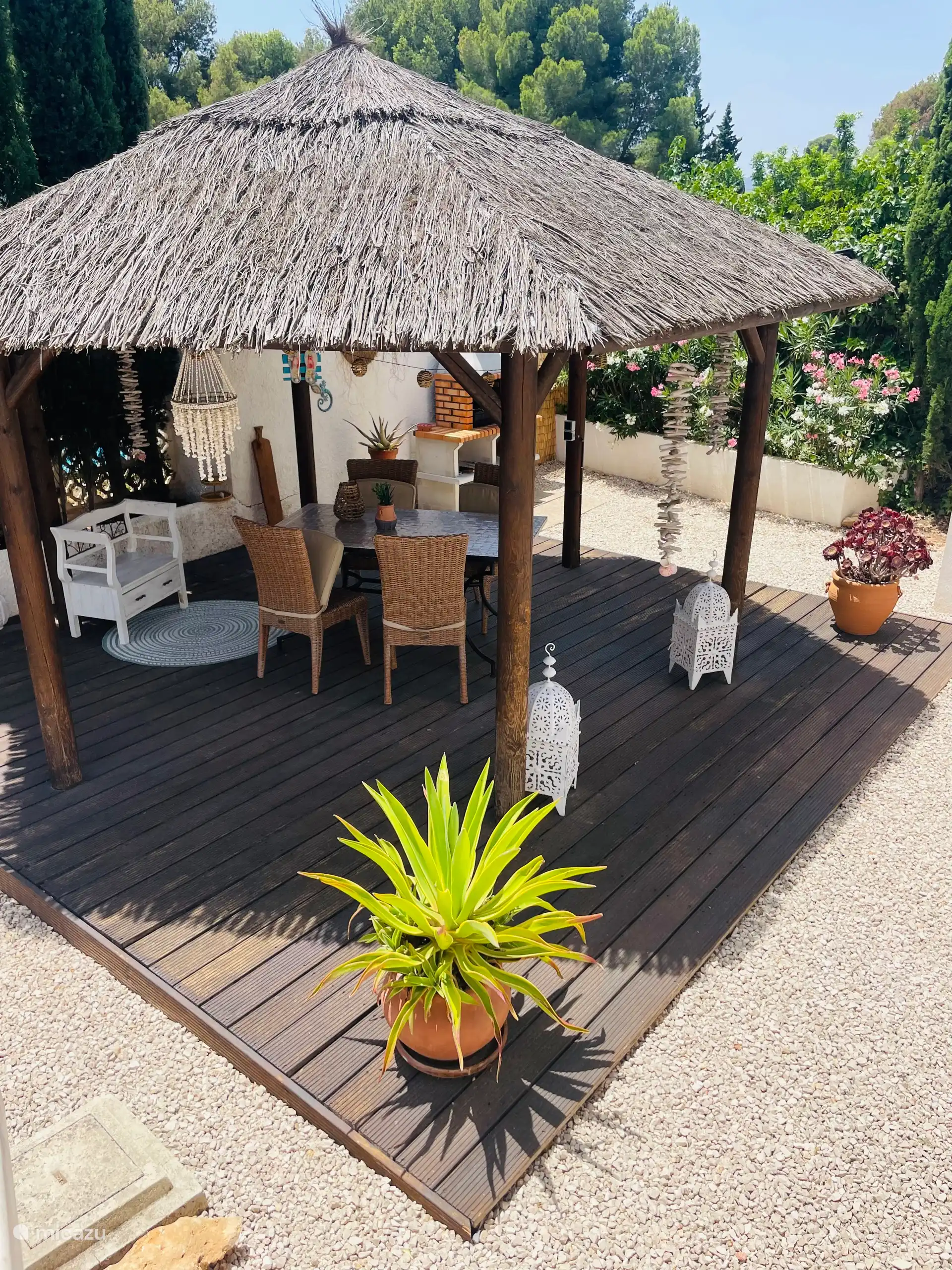 Cozy barbecue with each other