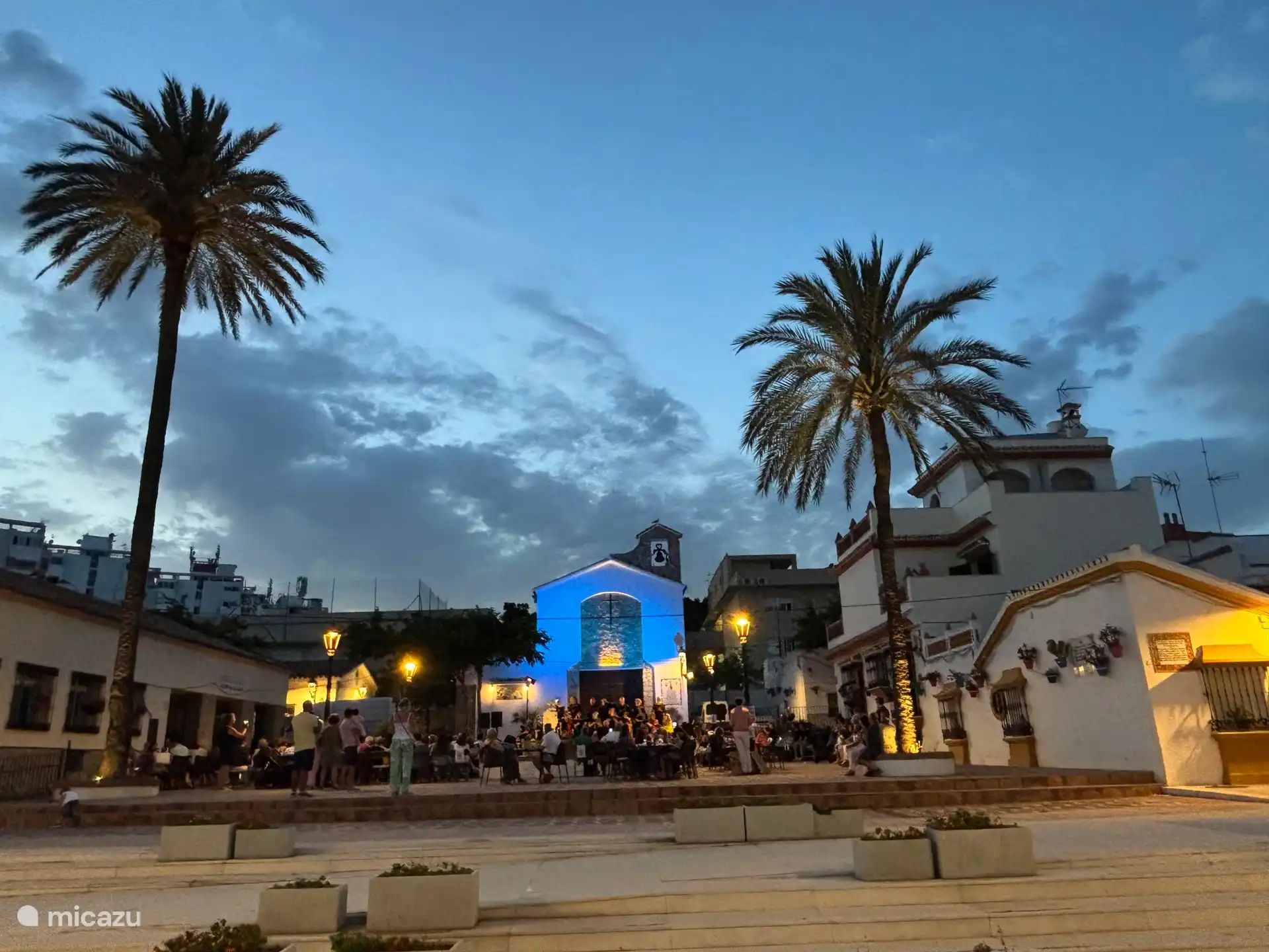 Oude vissersgilde in Estepona. Met mooi klein kerkje en een pleintje waar vaak festiviteiten zijn. Echt Spaans!