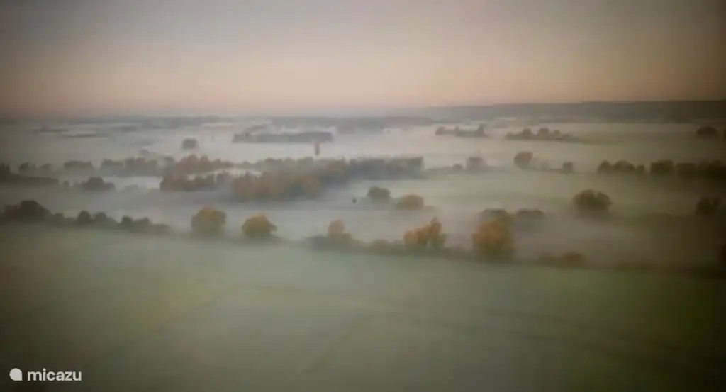 Sie können die malerische Landschaft überall in der Gegend sehen.