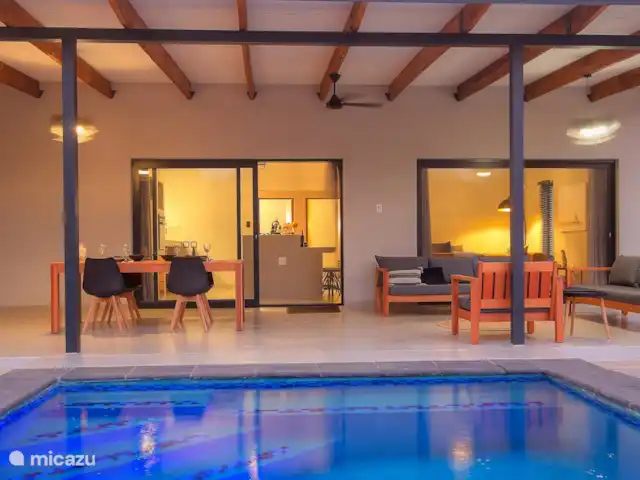 Location de Vacances Afrique du Sud, Mpumalanga, Marloth Park, maison de vacances - La course du guépard le joli patio avec des installations de braai