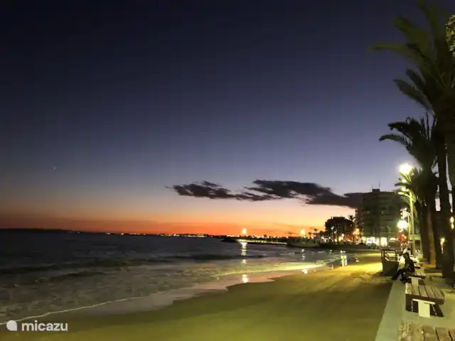 Casa Torrevieja en España, Costa Blanca, Torrevieja - apartamento Hermosas puestas de sol se pueden ver regularmente