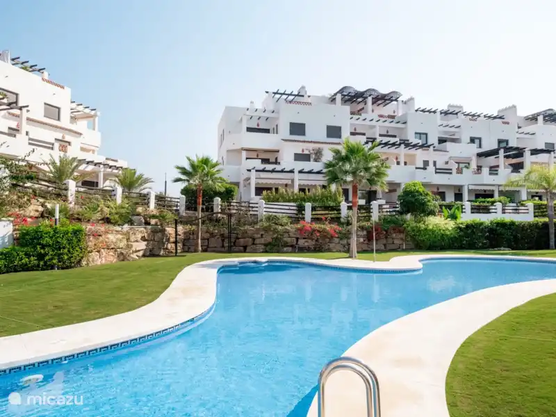 Penthouse Met Jacuzzi En Zeezicht! huren in Spanje, Costa del Sol, Estepona - Appartement Penthouse Met Jacuzzi En Zeezicht! huren in Spanje, Costa del Sol, Estepona - Appartement