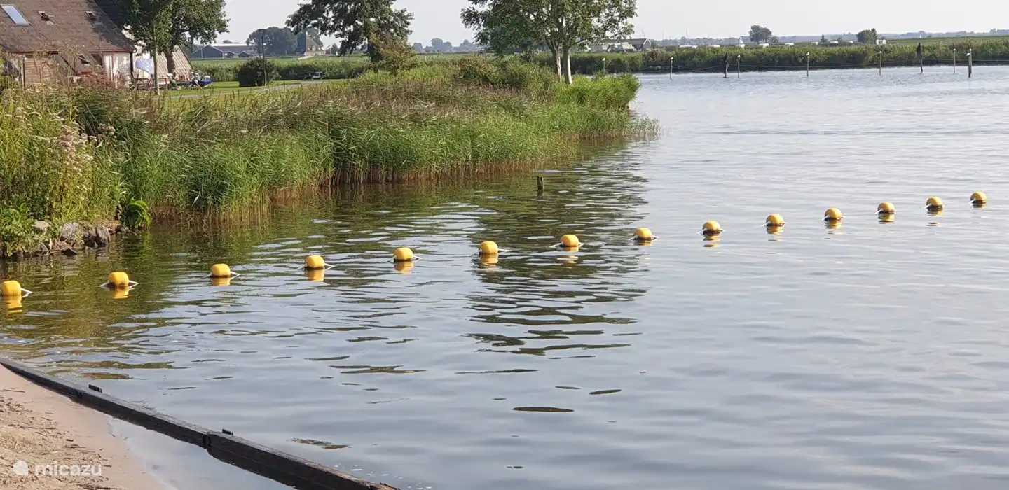 Genießen Sie das Wasser, einen schönen Strand mit kleinen Kindern oder erfrischen Sie sich an heißen Sommertagen mit dem Hund