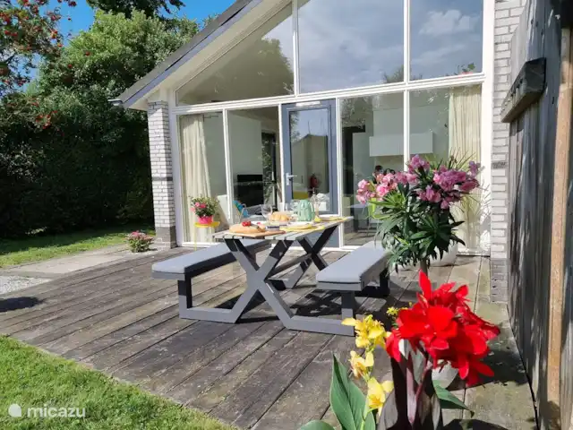 Location de Vacances Pays-Bas, Frise, Gaastmeer, bungalow - Friesland maison de vacances Rietmeer Belle salle à manger en plein air