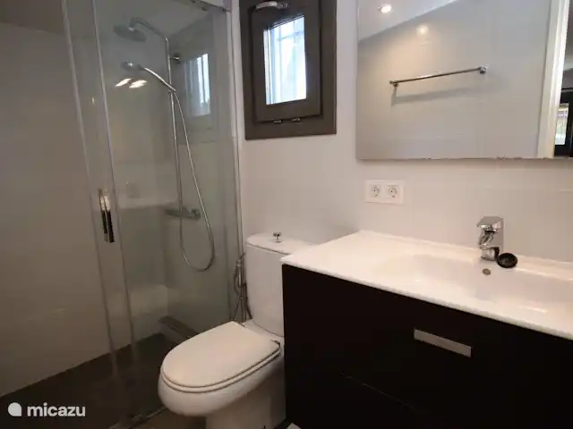 Gîte sur domaine Côte de Barcelone | Espagne, Barcelone, Sant Andreu de Llavaneres  - finca Douche de salle de bain