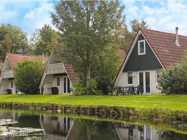 Vijverzicht 221 met Whirlpool huren in Nederland, Overijssel, Gramsbergen - vakantiehuis Het vakantiehuis gelegen aan het water