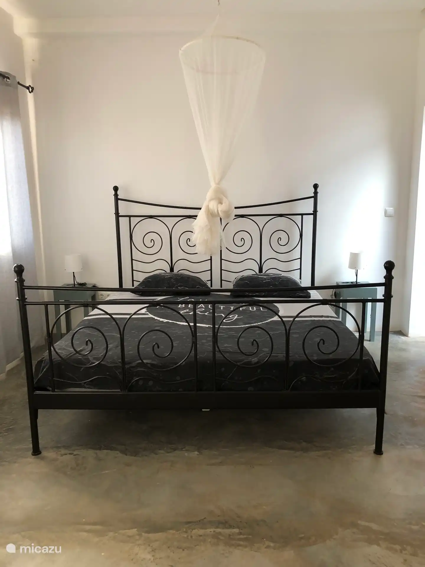 Slaapkamer 1 met badkamer ensuite