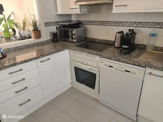 Location de Vacances Espagne, Costa del Sol, Puerto De La Duquesa, penthouse - Penthouse Duquesa près d’Estepona Cuisine