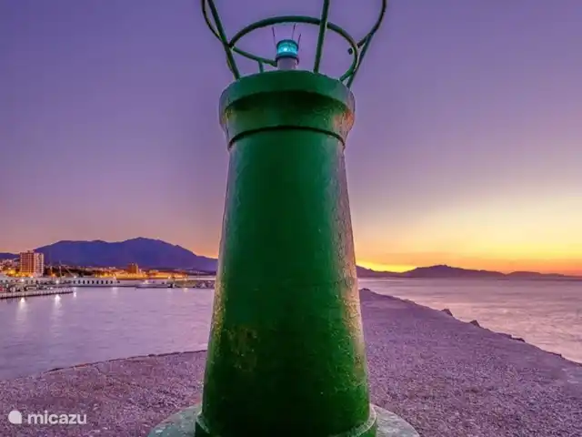 Location de Vacances Espagne, Costa del Sol, Puerto De La Duquesa, penthouse - Penthouse Duquesa près d’Estepona Phare