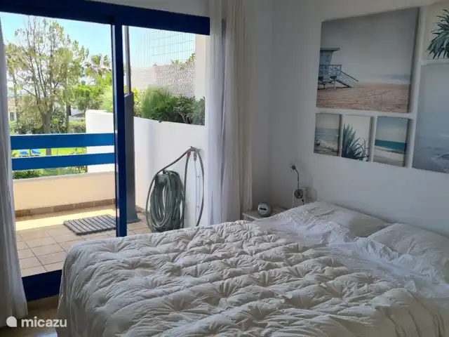 Location de Vacances Espagne, Costa del Sol, Puerto De La Duquesa, penthouse - Penthouse Duquesa près d’Estepona chambre parentale vue mer