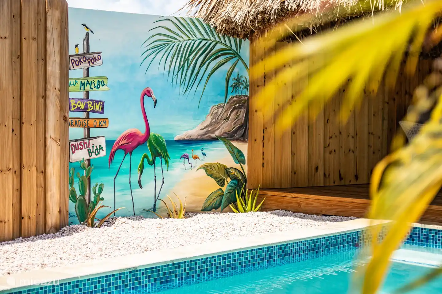 Fantástico dibujo mural de Malibú 