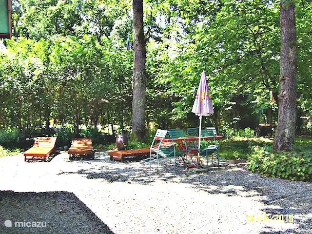 chalet huren in België, Ardennen, Barvaux-sur-Ourthe – De Klingelhütte met gastenverblijf. Tuin