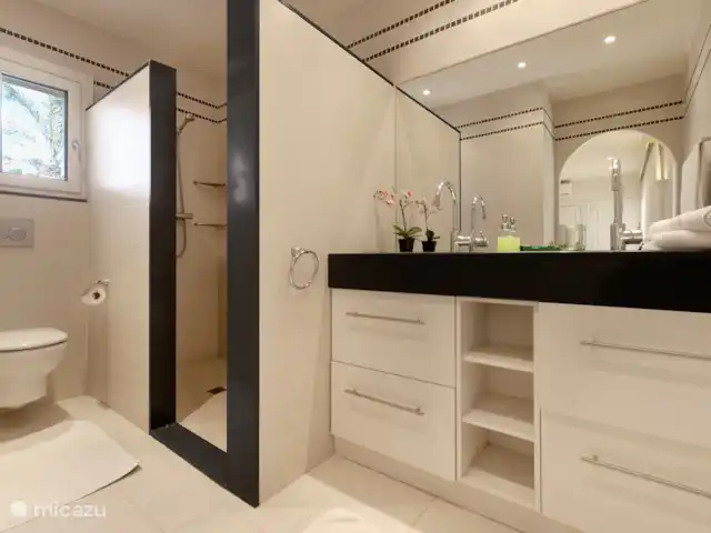 Villa Sabina huren in Spanje, Costa Blanca, Moraira - villa Badkamer met douche