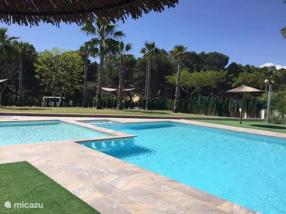 Casa Estanos Beach