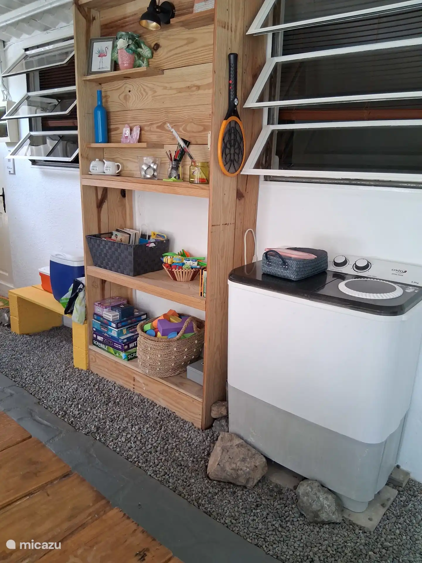 Karibische Waschmaschine mit Seife auf Lager.
Wir können bei Bedarf auch gegen Gebühr die Wäsche für Sie machen.