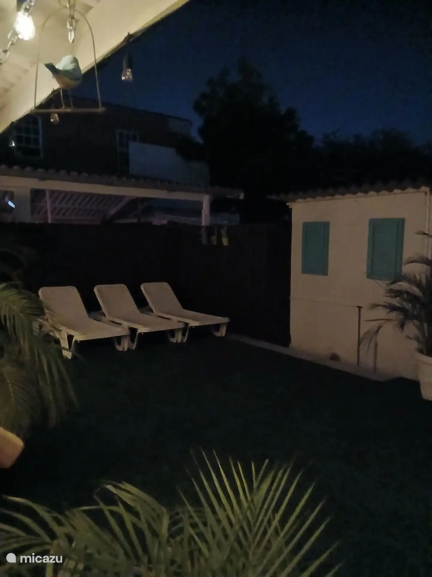 Maravillosamente tranquilo por la noche.