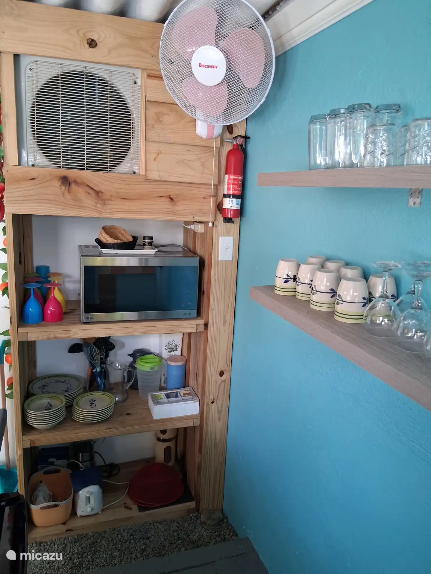 Ausgestattet mit vielen Annehmlichkeiten. 