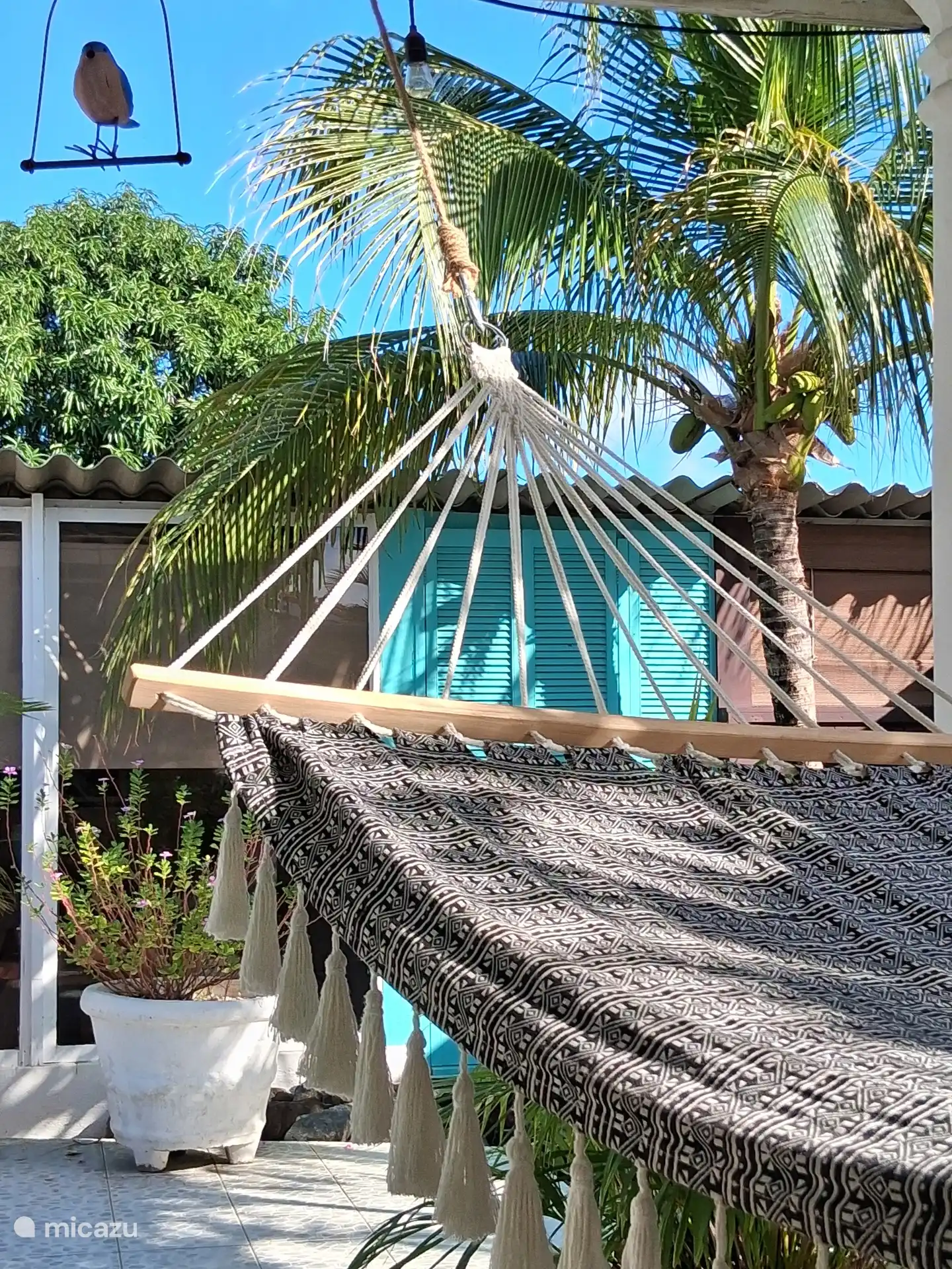 Eine Hängematte im Wind.