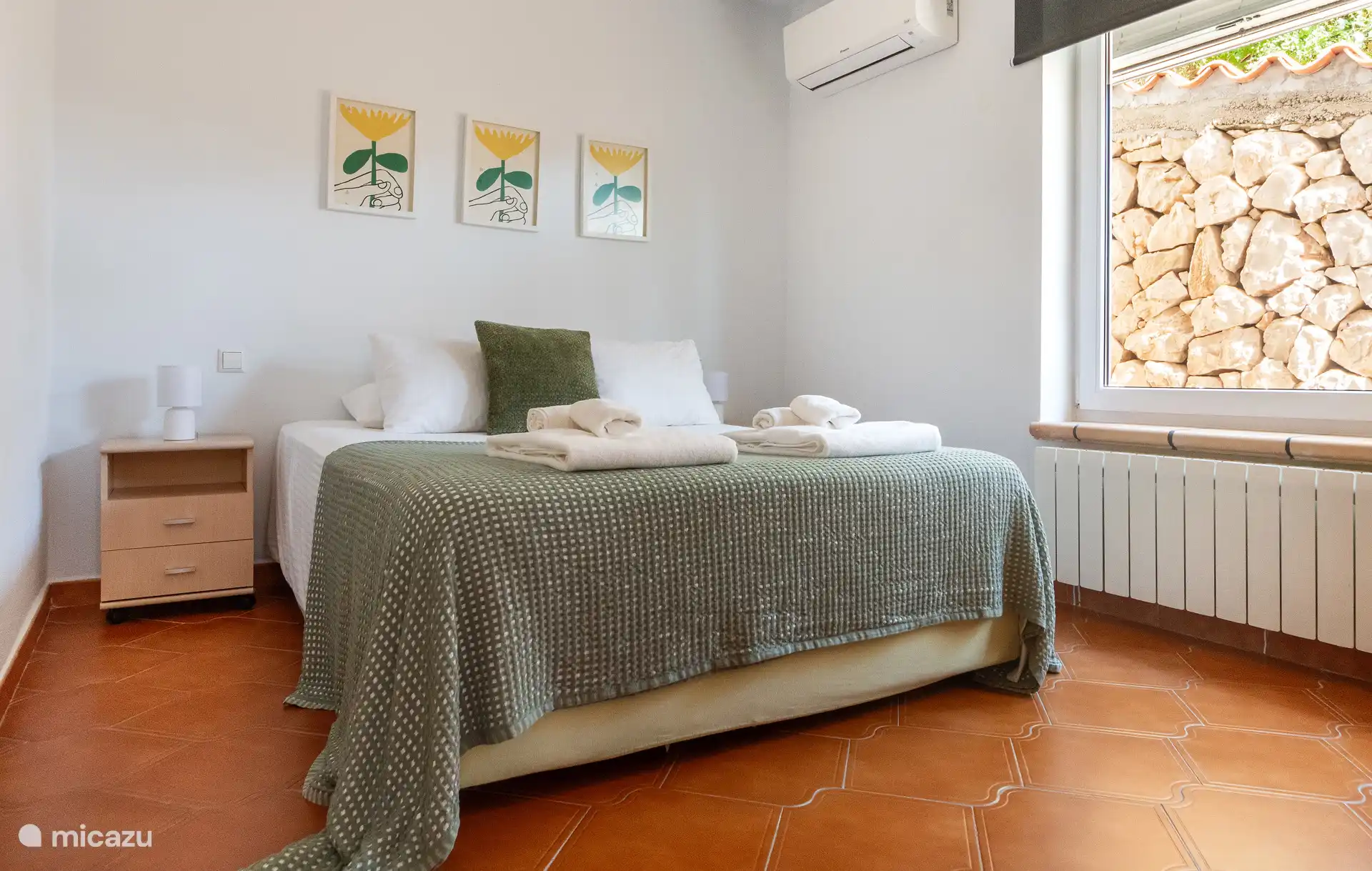 Schlafzimmer mit Klimaanlage