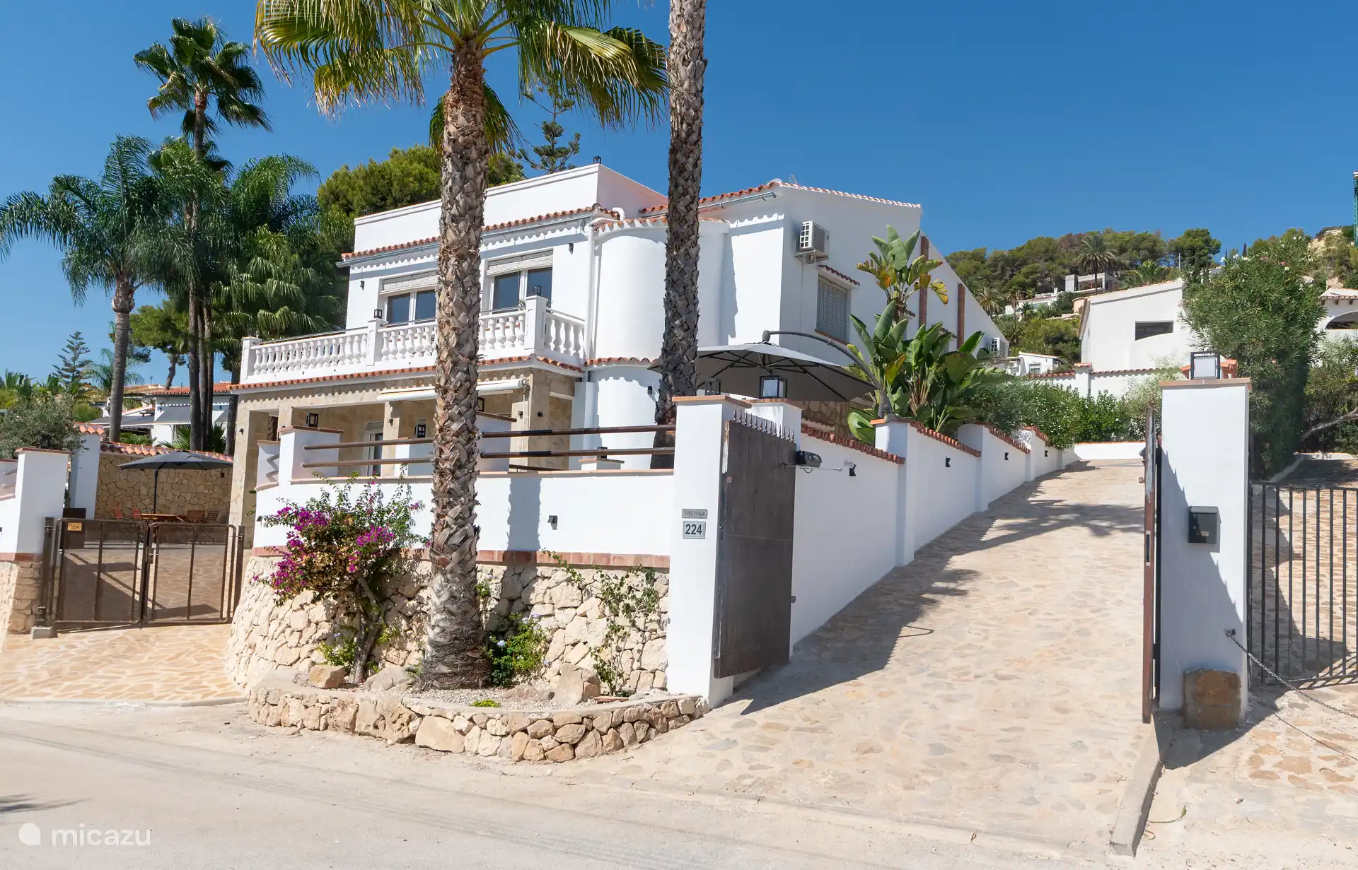 Zweistöckige Ferienvilla in der Nähe von Moraira